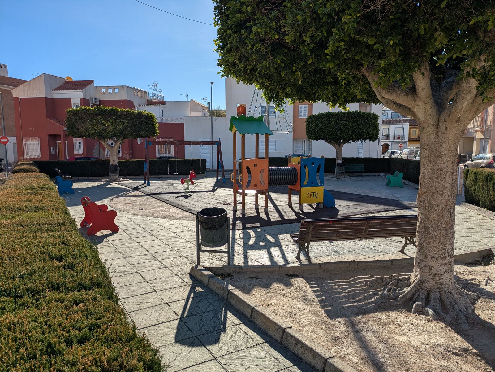 Parque Infantil Calle Álvarez Quintero