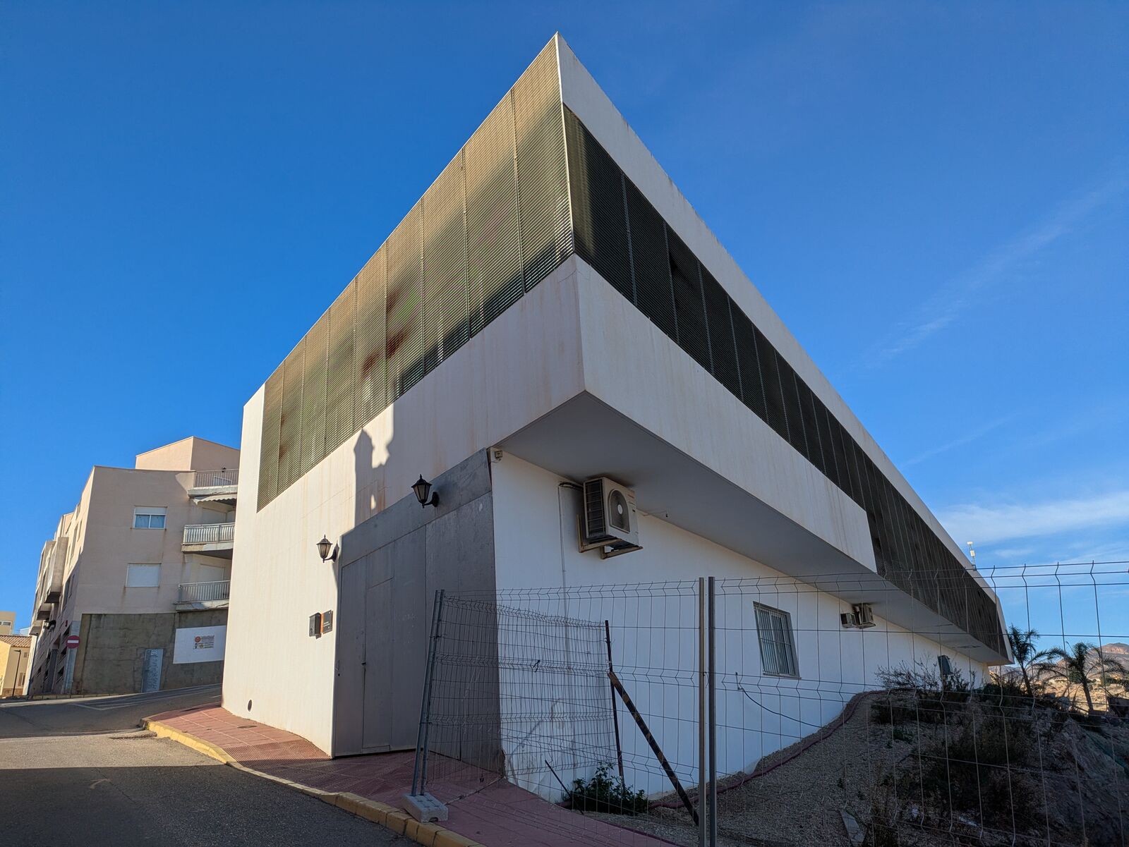 Guardería: Escuela Infantil La Pernera y Sala de Ensayos